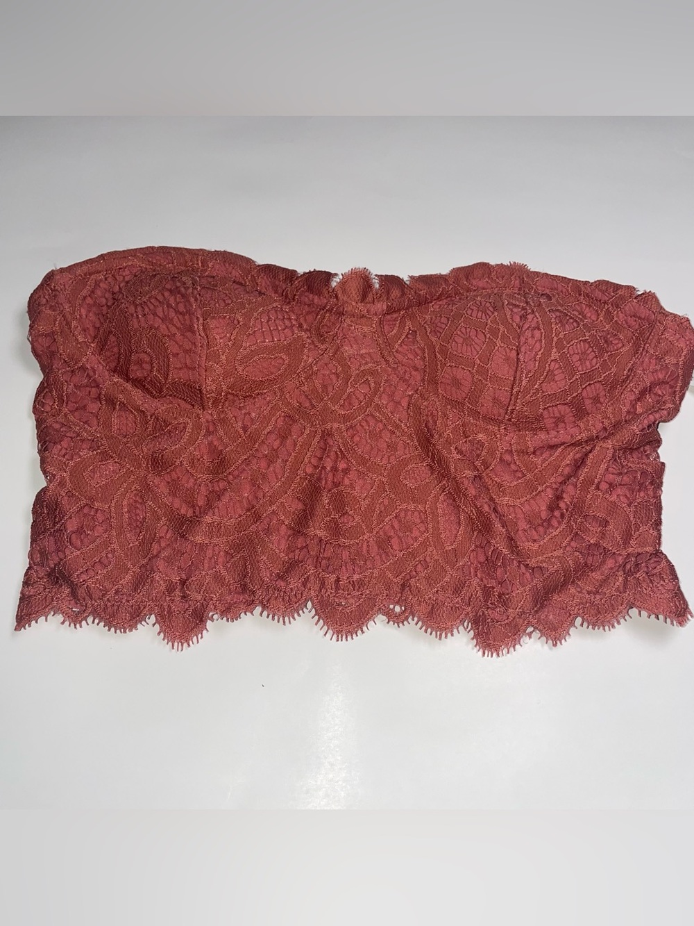 Altar’d State Padded L Red Stretch Back Strappless Top NWT Lace Spike Cute